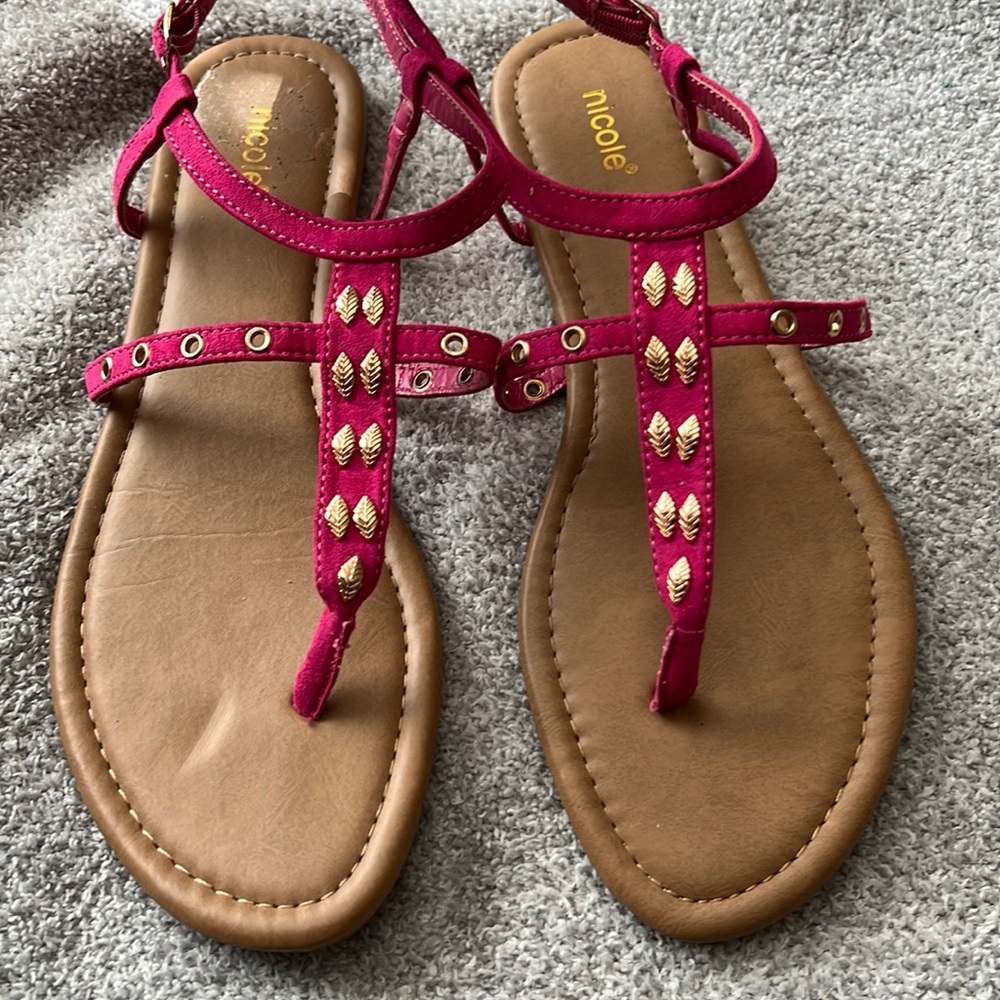 Nicole Woman’s Sandals NWOT
